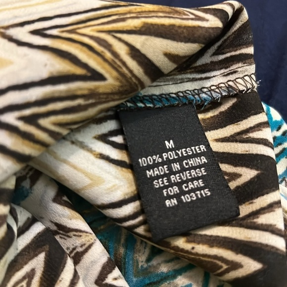 Zac & Rachel Blue and White Blouse with Mandarin Collar and 3/4 Sleeves - Picture 5 of 5